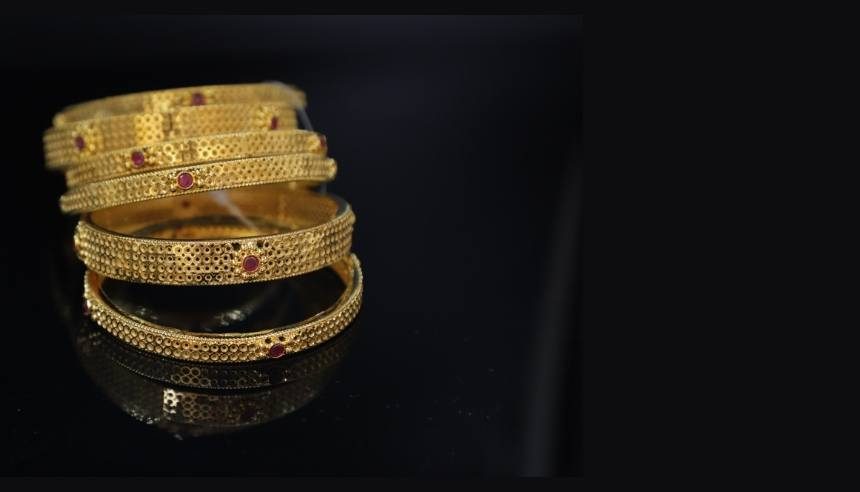 Gold Bangle Set